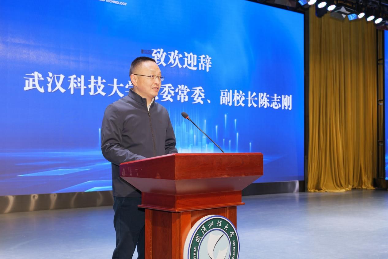 yabo鸭脖官网党委常委副校长陈志刚0870杨璨摄